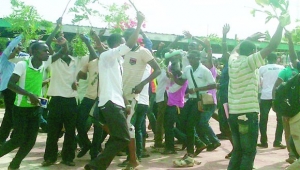 OFFAPOLY: Lecturers Boycott Exams, Students in Protest